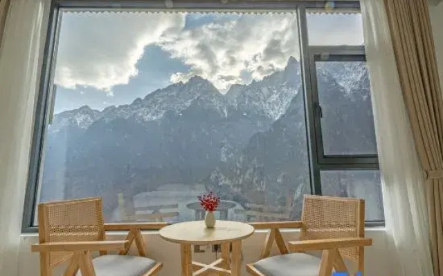 Yunlu Mountain Residence