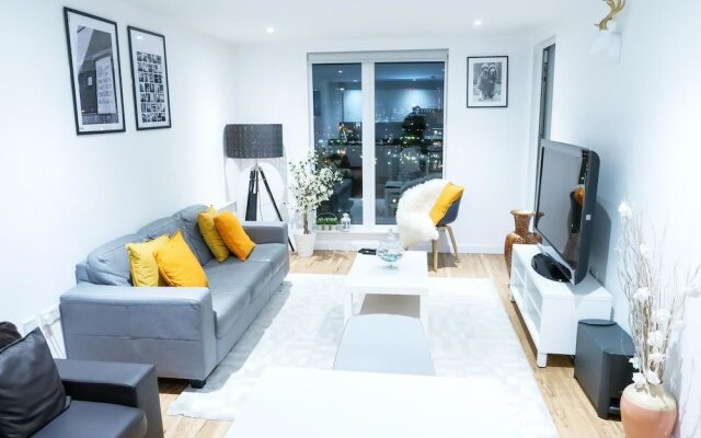 Bright 2BR Apartments Quays