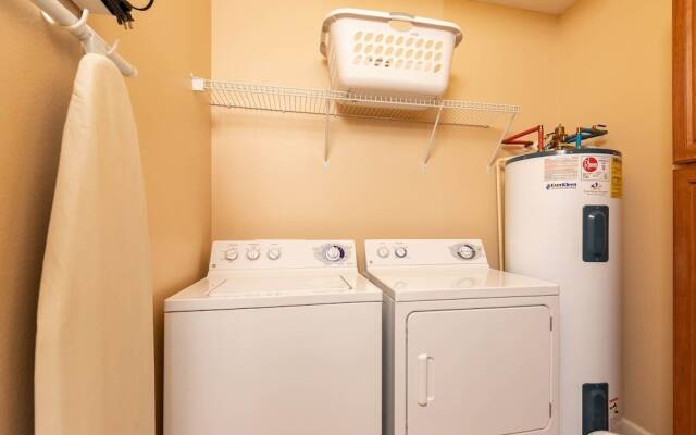 Phoenix on the Bay 2 by Brett Robinson Vacations