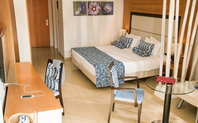 Lindos Bay Suites