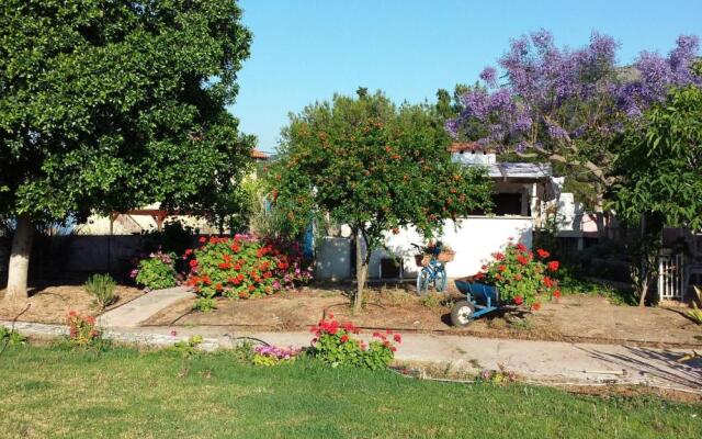 Seaside, relaxing family house with playground! Villa Lavrys 4