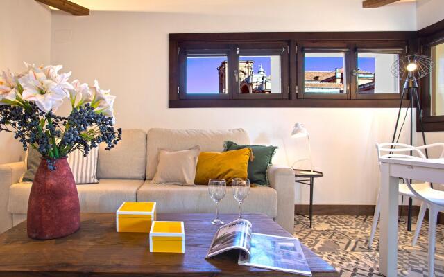 Excelent 1-bedroom apartment near Cathedral. Zacatin Penthouse