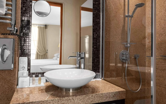 Rixwell Collection Savoy Boutique Hotel