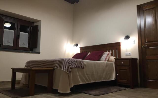 La Casa Vieja de Caneo - APARTAMENTOS RURALES 3 llaves