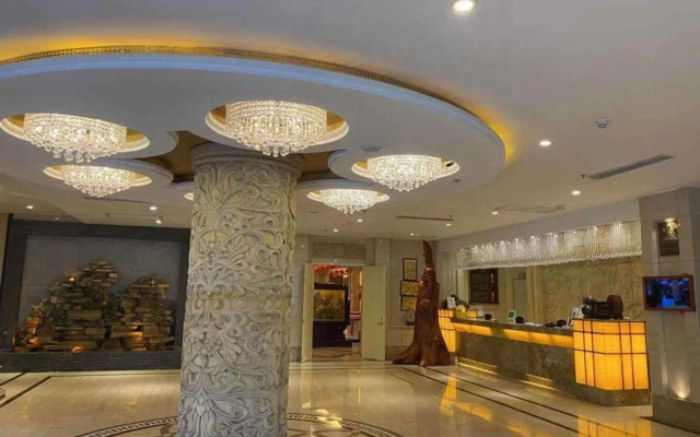 Guazhou macro Golden Resources Hotel