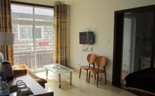 Xinyang Jigong Mountain Wenchenju Inn