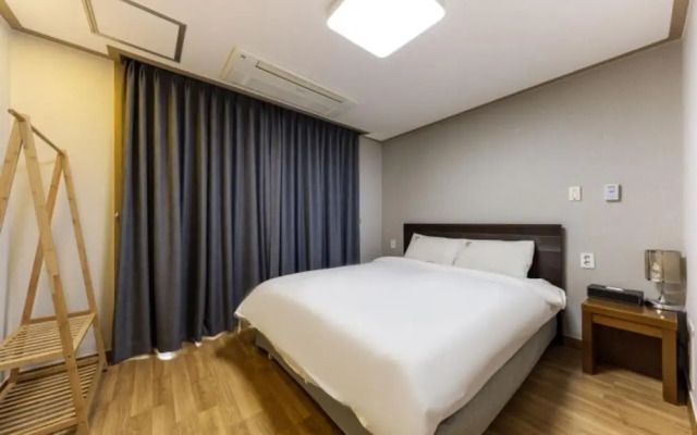Boryeong (Daecheon) Mud Beach Hotel