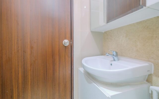 Cozy And Clean 2Br At Transpark Cibubur Apartment