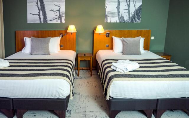 Park Lake Luxury Hotel