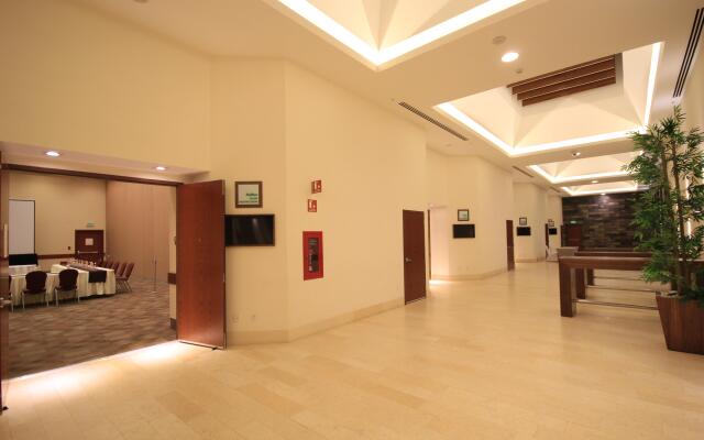 Holiday Inn Leon Plaza Mayor by IHG