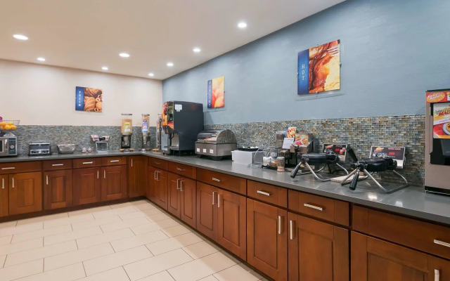 Best Western Long Beach Inn