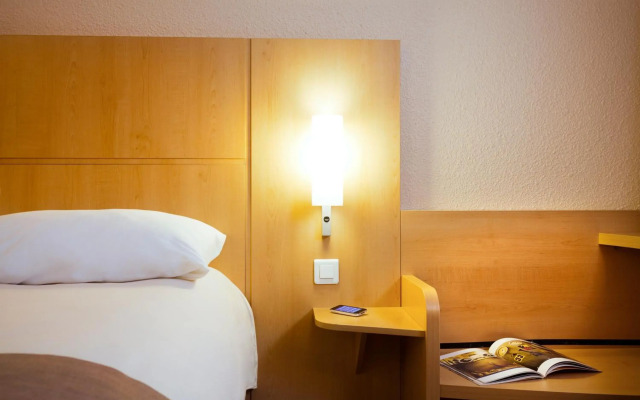 ibis Rambouillet