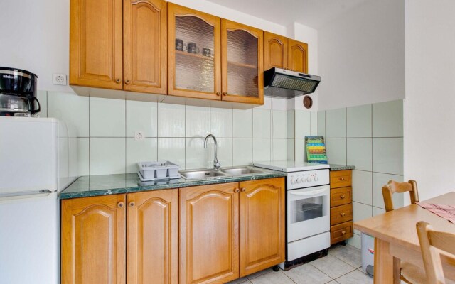 Beautiful Apartment in Marsici With Wifi and 1 Bedrooms