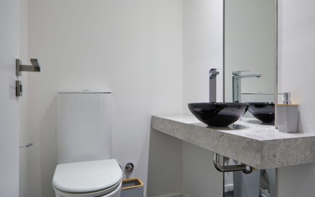 Nido at Recoleta Deco