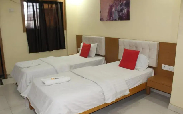 OYO 26179 Hotel Shivrai