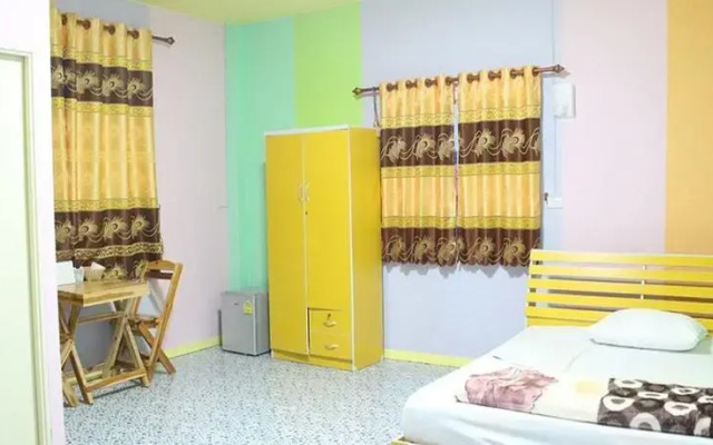 Chonpetch Residence