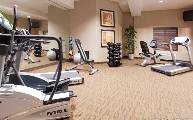 Comfort Inn & Suites Brighton Denver NE Medical Center