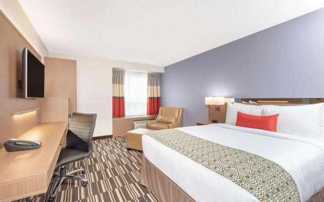 Microtel Inn & Suites By Wyndham Fort Mcmurray