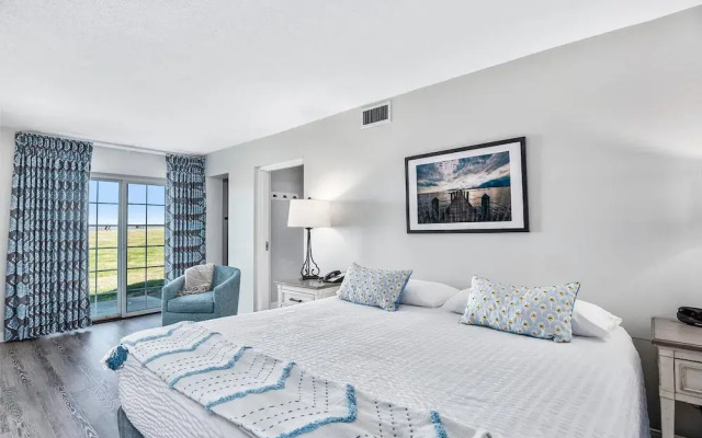 Second Floor Master Suite Bay View