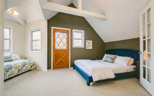 Hyde Park Family Retreat