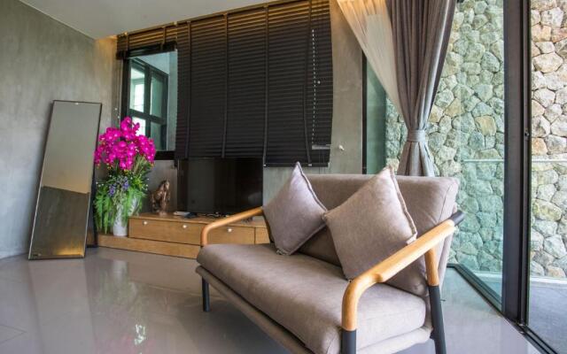 Scenic Green Hill Views 4BR Villa Jeanny