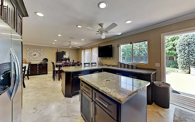 8131indi 2 Bedroom Home