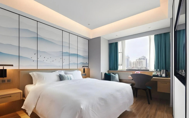 Echarm Hotel (Wuhan Jianghan Road Pedestrian Street)