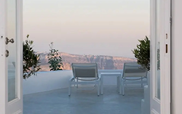 White Sky Caldera Villa by Blue Escape