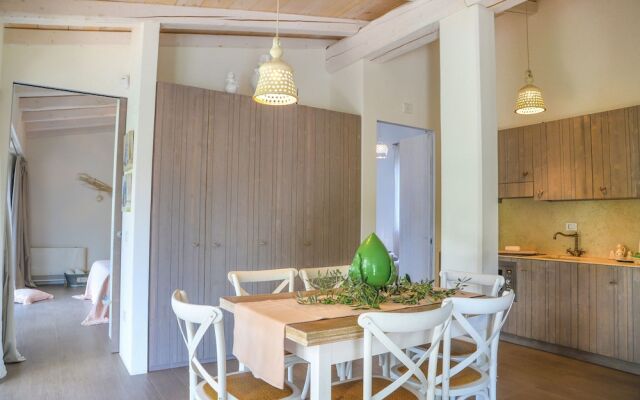 TD Il Vecchio Fienile Outdoor Kitchen with Pool View