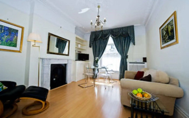 Victoria Apartments