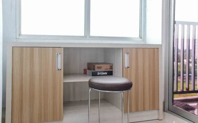 Cozy And Tidy Studio At The Enviro Apartment