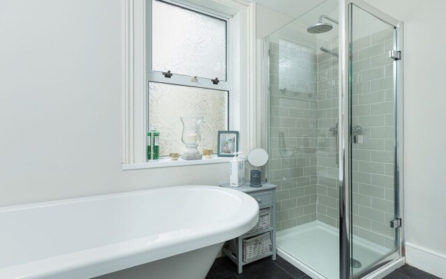 Price & Weeks - Jewel of Bath