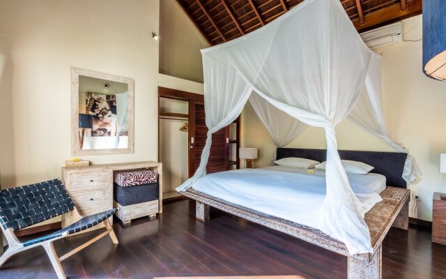 Pristine Villa Yuyu Balian
