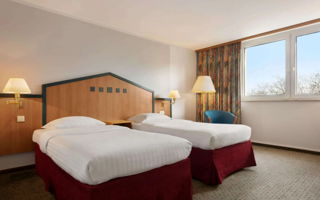 Ramada By Wyndham Bottrop