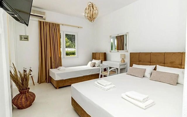 Theo Bungalows Kriopigi