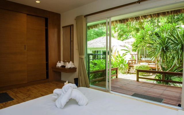 Larissa Samed resort