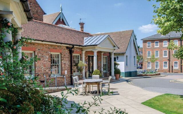 Inn At Woburn