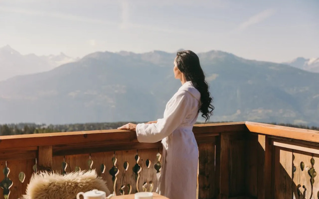 LeCrans Hotel & Spa