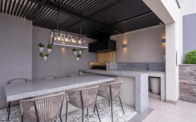 Modern 1Br New Flat w Terrace Pool Gym