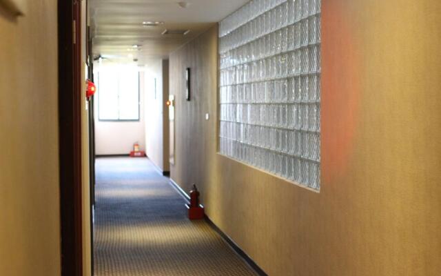 Home Full Hotel