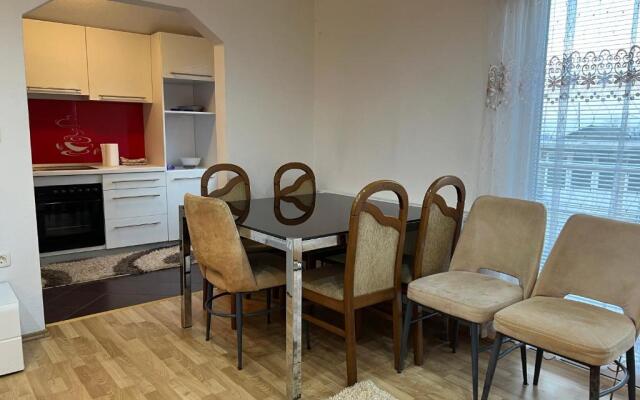 Apartmani Piramida Mjeseca i Sunca