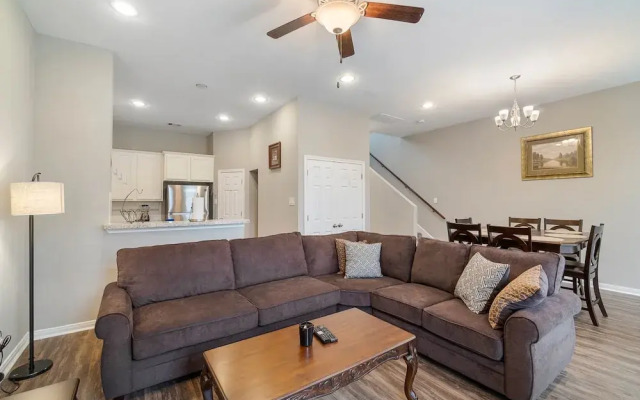 Experience a First Class Stay - 2 BDRM