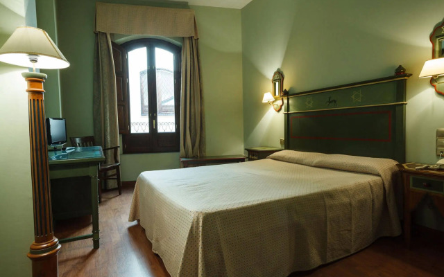Hotel Plaza Nueva