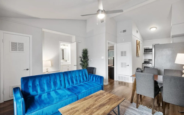 Stylish 1BR Zilker Evonify