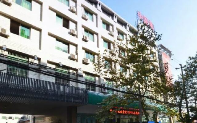 Ying Xiang Youth Hostels