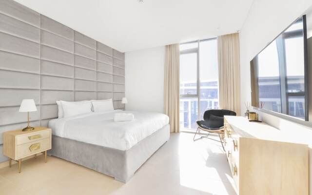 Luxury 2BR - Awesome Views - Ain Dubai