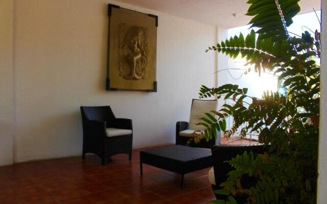 Hotel y Suites Corita