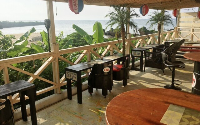 Beach Lodge 1 & Private Beach