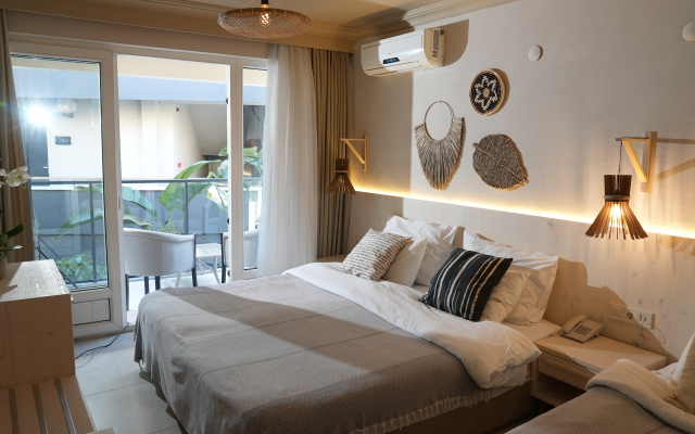 Sun Hotel by En Vie Beach - Adults Only