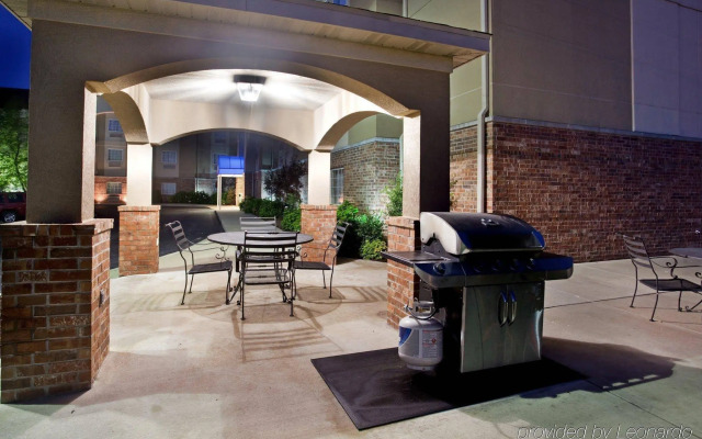 Candlewood Suites St Robert by IHG